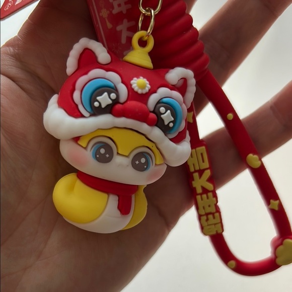 ✨3pcs/$20✨Cute Red and Yellow Keychain - Picture 6 of 9